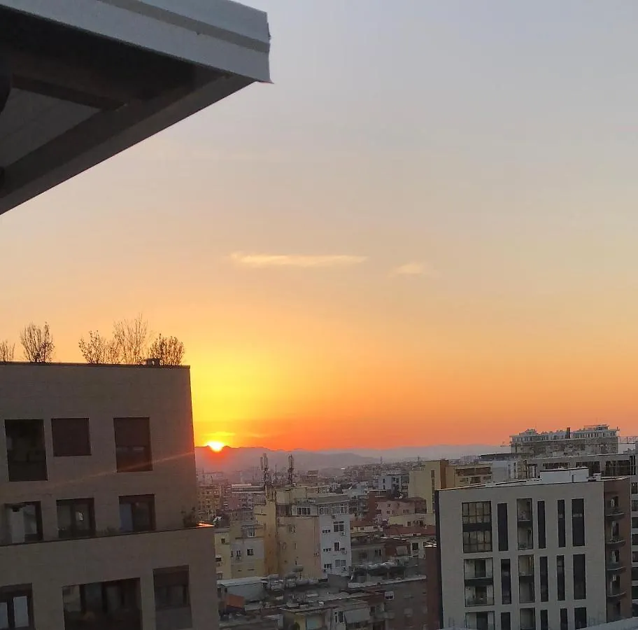 Rooftop Sunset View Apartment Tiran Arnavutluk